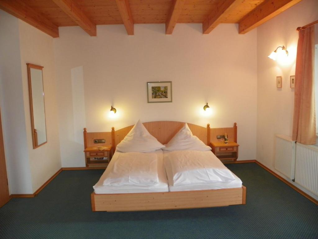 Landhotel Steigerwaldhaus Burghaslach Oda fotoğraf